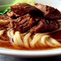 Ramen con sopa de vaca